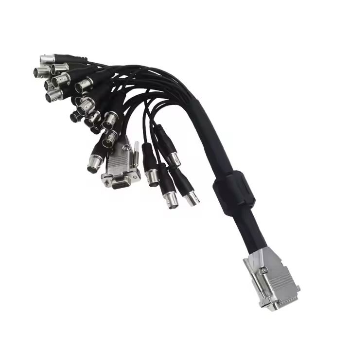 Servicios de diseño de cables personalizados por un fabricante certificado de cables médicos. Cables biocompatibles y de alta flexibilidad para el monitoreo de pacientes, construidos para cumplir con los estándares CE y RoHS.