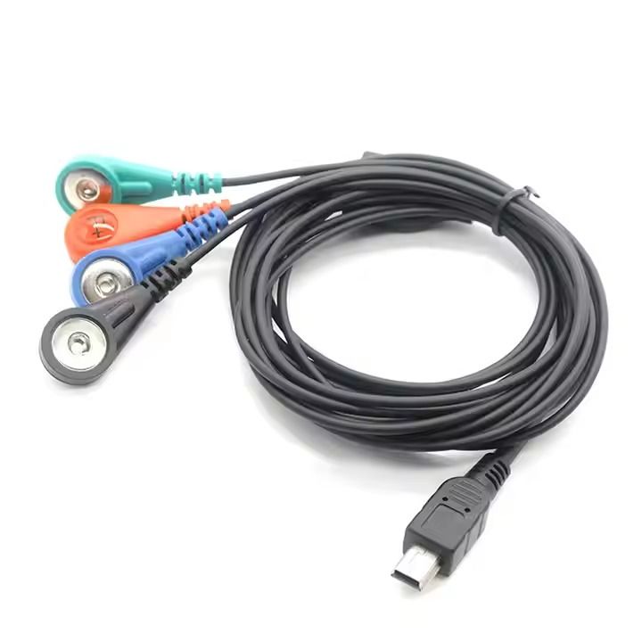 Fabricante de mazos de cables que ofrece ensamblajes médicos de alta precisión | Trabaje con un fabricante de cables médicos que ofrece diseño de cables personalizados para robots quirúrgicos, consolas de diagnóstico y unidades de imagenología