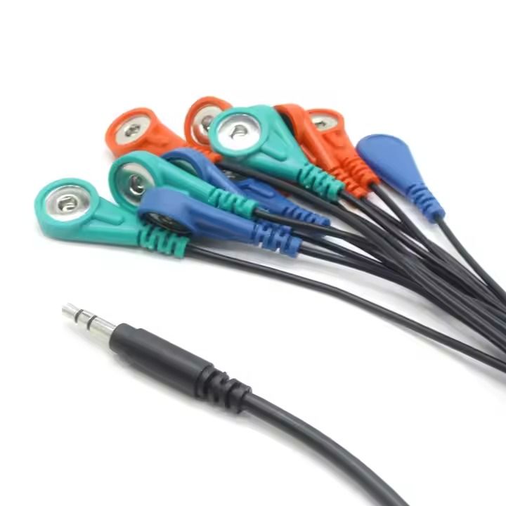 Fabricante de cables médicos para su uso en monitores de UCI, proporcionando estabilidad de la señal y conjuntos compactos y duraderos