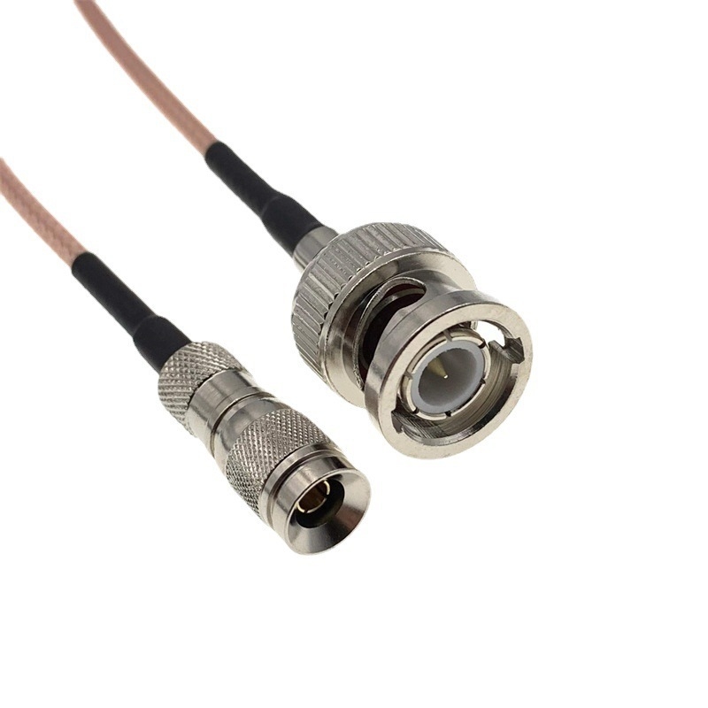 Arneses de alambre coaxial flexibles y robustos para electrónica industrial y de consumo, que garantizan una baja pérdida de señal y una transmisión de datos de alta velocidad